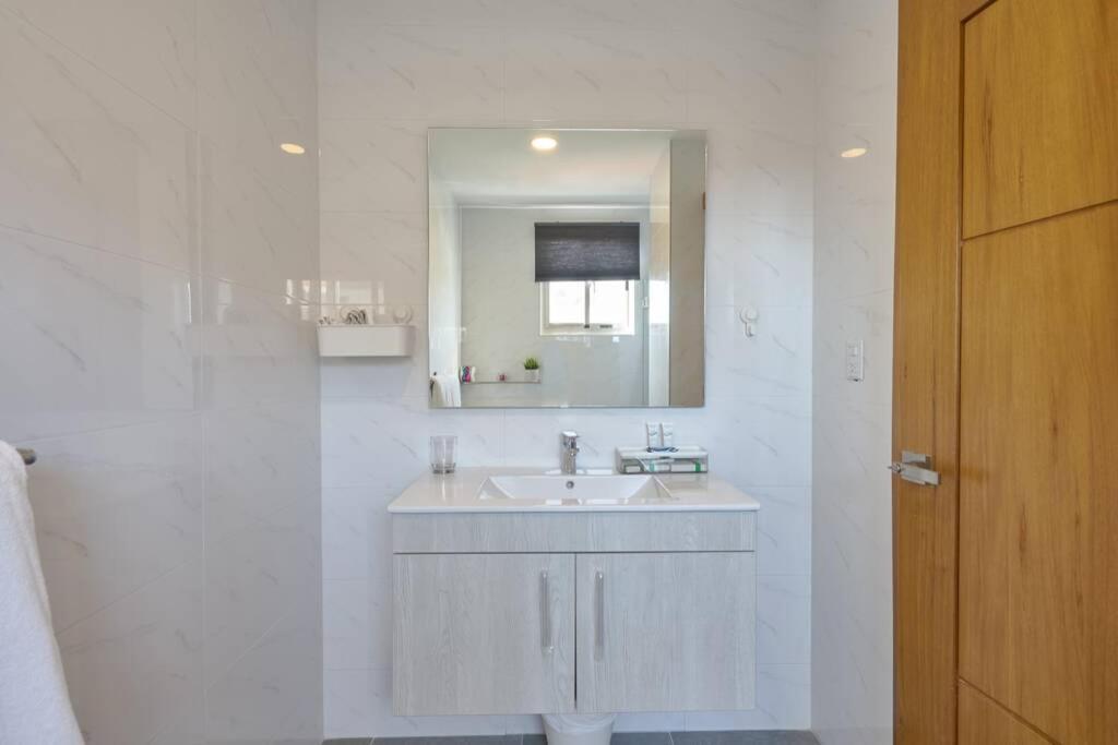Escape Apartments, Balcony, Pool & Gym In La Julia Santo Domingo Exterior foto
