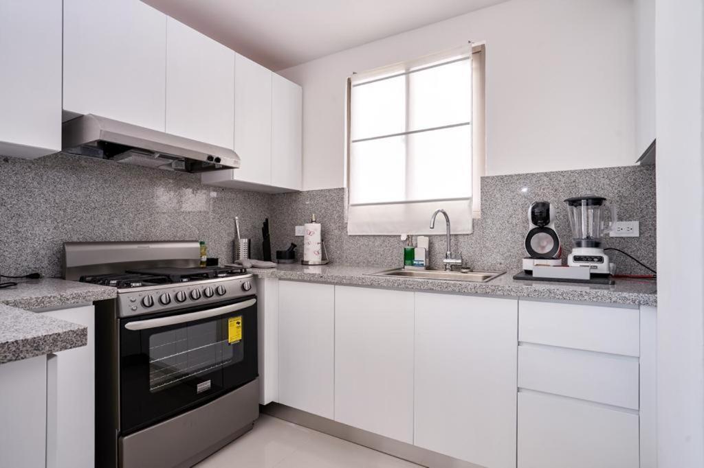 Escape Apartments, Balcony, Pool & Gym In La Julia Santo Domingo Exterior foto